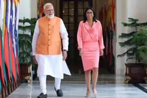 India-Venezuela :  पीएम मोदी और कार्यवाहक राष्ट्रपति डेल्सी रोड्रिगेज की मुलाकात, पश्चिम एशिया संकट के बीच तेल आपूर्ति पर बड़ा मंथन