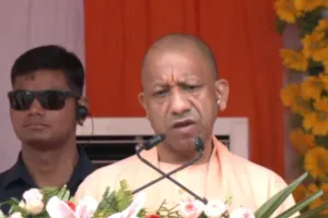 CM योगी ने दी 100 इलेक्ट्रिक बसों की सौगात,  गौतमबुद्धनगर में सफर होगा आसान और प्रदूषण मुक्त