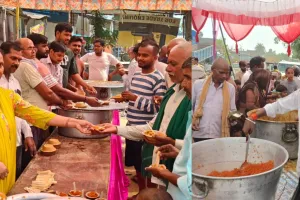 बाराबंकी में सजे ज्येष्ठ शनिवार के भंडारे,  श्रद्धालुओं ने ग्रहण किया प्रसाद