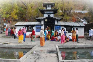 श्रद्धालुओं में आस्था का केंद्र मुक्तिनाथ धाम