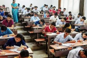 पुलिस परीक्षा निरीक्षण:  सीतापुर में डीएम और एसपी ने किया निरीक्षण, व्यवस्थाएं मिलीं संतोषजनक 
