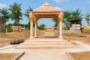 चित्रकूट में तेजी से बन रहा श्रीराम वाटिका ईको पार्क,  श्रद्धालुओं को मिलेगा प्रकृति और आध्यात्मिकता का अनूठा संगम
