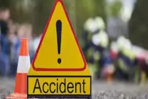 एटा में भीषण सड़क हादसा:  कार सवार इंस्पेक्टर की मौत, मुरादाबाद से ट्रेनिंग कर लौट रहा था पुलिसकर्मी 