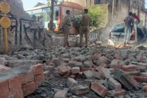  Bareilly News: रोडवेज वर्कशाप की दीवार का विवाद निपटा, अधिकारियों की दखल से निर्माण शुरू