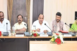 Bareilly News : नई ट्रेनें, स्टापेज,ओवरब्रिज, यात्री सुविधाओं के विस्तार की मांग