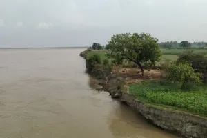 Barabanki News : रामनगर में घाघरा नदी का जलस्तर बढ़ा, फिलहाल खतरे के निशान से काफी नीचे, जानिए क्या बोला केंद्रीय जल आयोग