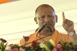 CM Yogi in Chitrakoot : सीएम योगी बोले- पहले पहचान के संकट से जूझ रहा था चित्रकूट, अब विकास और आस्था का बनेगा वैश्विक केंद्र