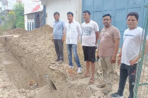 Bareilly News : करिश्मा कॉलोनी में नाला विवाद गहराया, लोगों ने काम रुकवाया