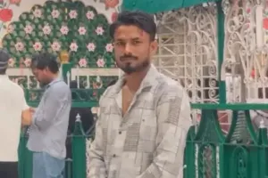 बरेली न्यूज : कलियर दरगाह से हाजिरी देकर बरेली लौट रहे जायरीन की कार डंपर में घुसी, एक की मौत-चार घायल 