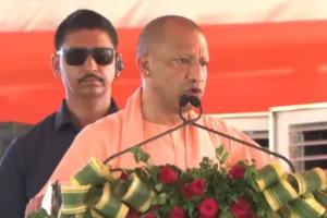 Kanwar Yatra 2026: कांवड़ियों से सीएम योगी की अपील- अनुशासन बनाए रखें, छोटी बातों पर हुड़दंग से बचें