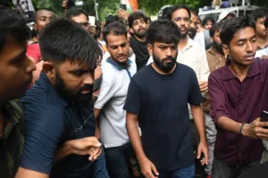 CJP Protest: प्रदर्शन के बाद अभिजीत दीपके ने समर्थकों से मांगी माफी, बोले- घायल छात्र-छात्राएं सीधे करें संपर्क