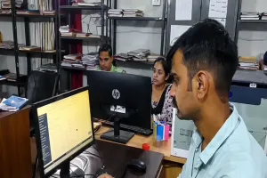UNIQLO के नाम पर 24.47 लाख की साइबर ठगी: फर्जी वेबसाइट और टेलीग्राम ग्रुप के झांसे में फंसा सुलतानपुर का युवक, कोर्ट के आदेश पर FIR