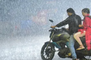 UP Weather Update: यूपी में मानसून हुआ एक्टिव, 22 जुलाई तक झमाझम बारिश का अलर्ट; तापमान में आएगी गिरावट