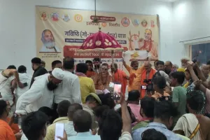 क्या गौ माता को मिलेगा ‘राष्ट्रमाता’ का दर्जा? लहरपुर पहुंचे शंकराचार्य ने दिया बड़ा संदेश