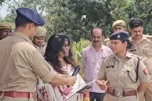 जेल में बंद पूर्व ब्लॉक प्रमुख भाइयों पर एक और बड़ा एक्शन! अब नवाब-नीलू की 5.25 करोड़ की संपत्ति कुर्क, परिजनों के नाम दर्ज जमीनें भी जब्त