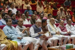 NDA Parliamentary Meeting: 'मंगल मिलन' बैठक में पीएम मोदी का बड़ा बयान, कहा- : 'छात्रों के भविष्य के साथ खिलवाड़ नहीं होने देंगे'