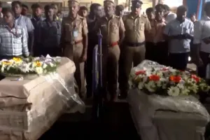 वियतनाम में जान गंवाने वाले पर्यटकों के पार्थिव शरीर लौटे भारत, फ्री एम्बुलेंस से भेजे गए पैतृक गांव