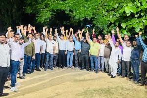  UP Teacher Transfer : घर कब लौटेंगे? वर्षों से घर वापसी की राह देख रहे शिक्षकों ने चुनावी साल में फूंका आंदोलन का बिगुल, बोले- अब सिर्फ ज्ञापन नहीं, आर-पार की लड़ाई
