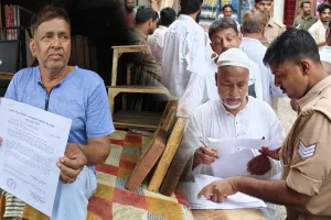 Sambhal News : बिना नक्शे निर्माण पर प्रशासन सख्त, 36 भवन मालिकों को नोटिस