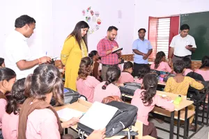 Sambhal News : पीएम श्री विद्यालय की बदहाली देख भड़के डीएम, कई पर कार्रवाई.. बीएसए और बीईओ से भी मांगा स्पष्टीकरण