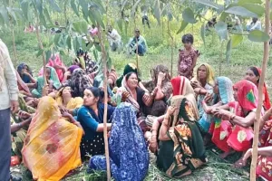 Pilibhit News : धमकियों से घबराकर युवक ने की थी आत्महत्या, लड़की के घरवालों पर एफआईआर 