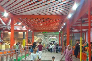 Sawan Somwar :  कांवड़ियों की भीड़ से पहले दूधेश्वरनाथ मंदिर में बढ़ी सुरक्षा, जानें क्या किए गए इंतजाम