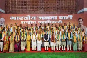 BJP New Team : भाजपा की नई टीम से मिले PM मोदी, बोले- बूथ स्तर तक मजबूत करें संगठन, ‘विकसित भारत’ को दें नई रफ्तार