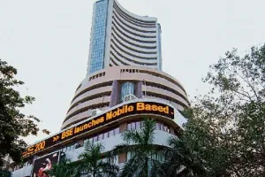 Share Market Today: कच्चा तेल सस्ता होते ही शेयर बाजार में लौटी रौनक, सेंसेक्स 287 अंक चढ़ा; निफ्टी भी 115 अंक मजबूत