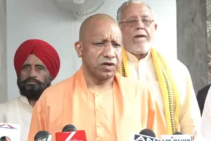 UP Monsoon Session: विधानसभा में विपक्ष पर सीएम योगी का पलटवार, विपक्ष ने शिक्षक भर्ती से NEET तक के मुद्दों पर सरकार को घेरा
