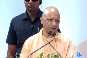यूपी के 61 शिक्षकों को मिलेगा राज्य शिक्षक पुरस्कार, 25 हजार रुपये के साथ 2 साल का सेवा विस्तार; देखें पूरी लिस्ट