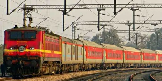  प्रयागराज में बड़ा हादसा : ट्रेन से कटकर पांच लोगों की मौत, काल बनकर दौड़ी कालका मेल