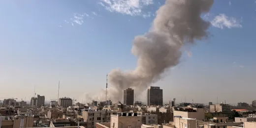 Iran-Israel War :  ईरान के सुप्रीम लीडर खामेनेई सुरक्षित, इजरायल के दावों पर अराघची का खंडन