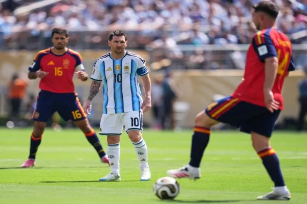 <span class="t-red">Spain vs Argentina, FIFA World Cup Final : </span> अर्जेंटीना-स्पेन के बीच फुटबॉल की सबसे बड़ी जंग, सामने आई दोनों टीमें