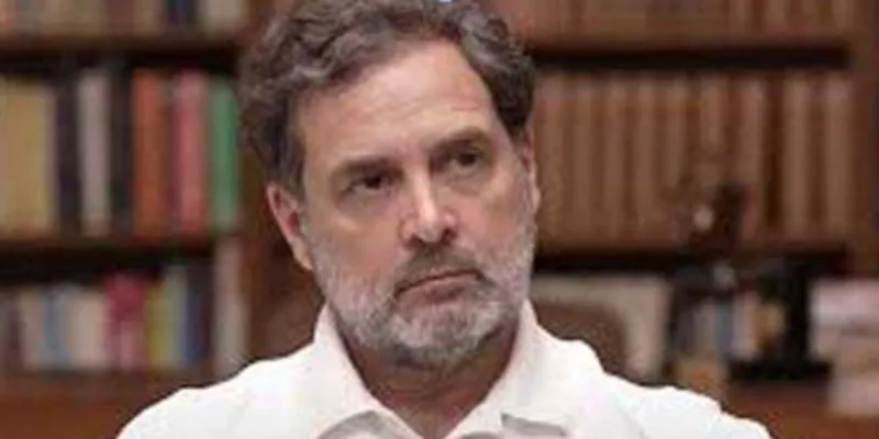 राहुल गांधी केस की सुनवाई कर रहे जज हटें : याचिकाकर्ता के सोशल मीडिया पोस्ट से हुये नाराज