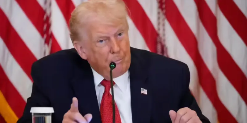 ईरान पर 'जबरन वसूली' का आरोप लगा बोले ट्रंप- अमेरिकी सेना तत्काल प्रभाव से होर्मुज की पूर्ण घेराबंदी करेगी