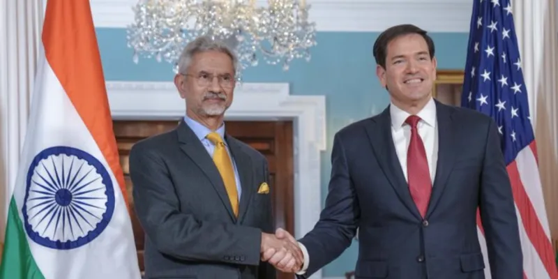 एस जयशंकर ने अमेरिकी वित्त मंत्री बेसेंट से की मुलाकात, आर्थिक साझेदारी और रणनीतिक सहयोग पर की चर्चा 
