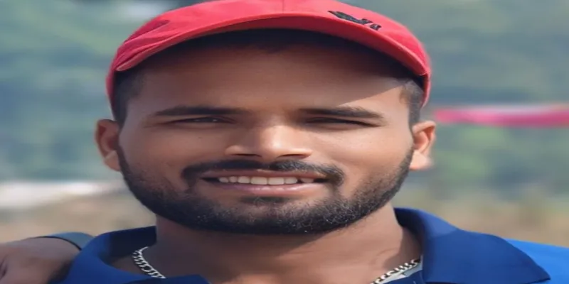 प्रतापगढ़ : ई रिक्शा चालक कृष्णा सरोज का आईपीएल में चयन, परिजनों ने जताई खुशी