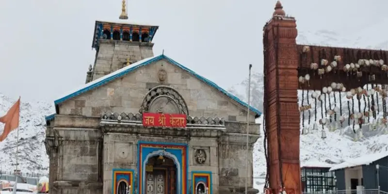 केदारनाथ धाम में बर्फ की चादर के बीच सुरक्षा चाक-चौबंद: पुलिस-ITBP जवान शून्य से नीचे तापमान में भी अडिग