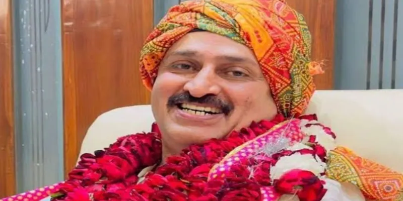 रालोद MLC के खिलाफ FIR: 5 करोड़ की रंगदारी मांगने का आरोप, पुलिस ने रिपोर्ट की दर्ज    