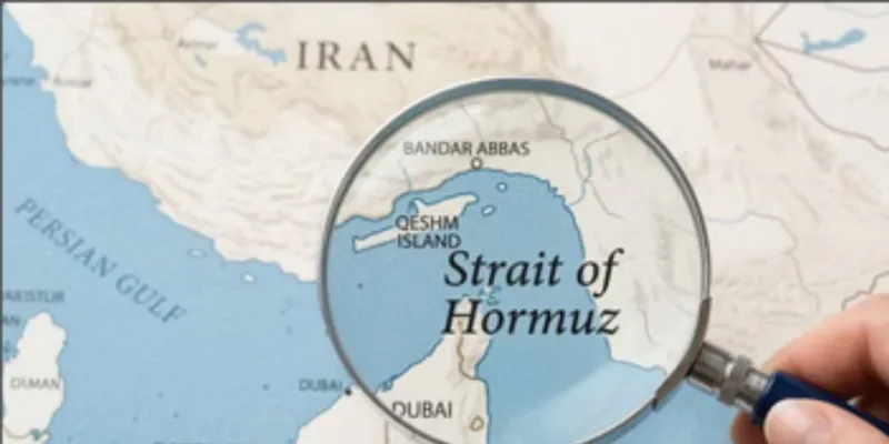 होर्मुज जलडमरूमध्य में फंसे 20,000 नाविक,  जहाजों की नाकाबंदी से दुनिया का सबसे महत्वपूर्ण जलमार्ग बाधित 