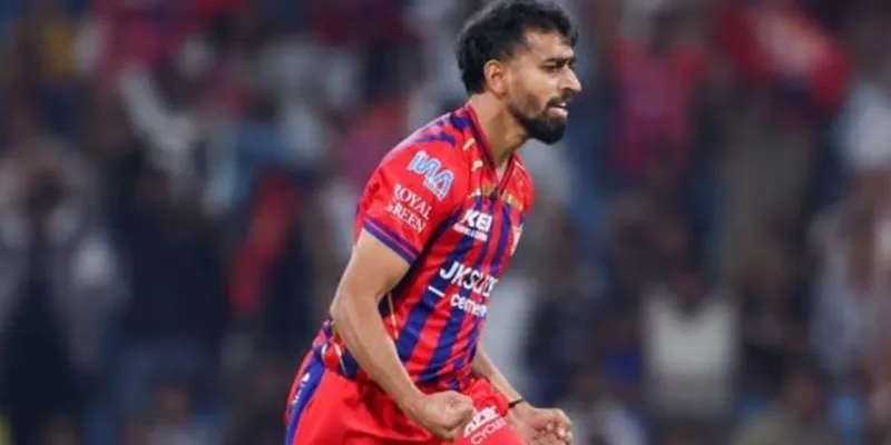 लखनऊ के गेंदबाज का पर्पल कैप की TOP 3 में आया नाम,  पंजाब किंग्स के दो विकेट चटकाकर मारी लंबी छलांग, देखें पूरी लिस्ट
