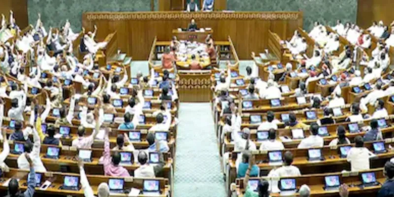 लोकसभा में उठी सोशल मीडिया प्रतिबंध की मांग:  16 वर्ष से कम आयु के बच्चों पर नेगेटिव इम्पैक्ट, बढ़ा तनाव और अवसाद 