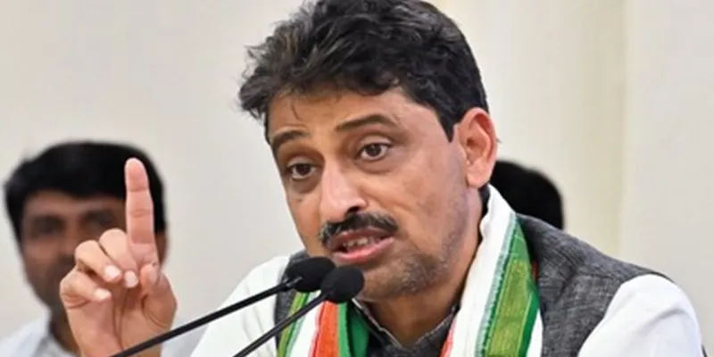 नारी शक्ति का विरोध बंद करो.. सहारनपुर में कांग्रेस सांसद के आवास के बाहर भाजपा महिला मोर्चा का धरना