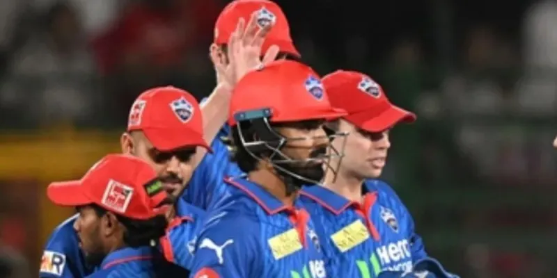 Playoff Race:  दिल्ली कैपिटल्स और चेन्नई सुपर किंग्स के बीच कड़ी टक्कर, घरेलू मैदान पर अपने रिकॉर्ड में सुधार करने का प्रयास करेगी दिल्ली