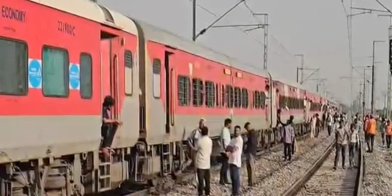 Morena Rail Accident : आग की अफवाह के बाद Intercity से कूदे यात्री, दूसरी ट्रेन की चपेट में आने से 4 की मौत