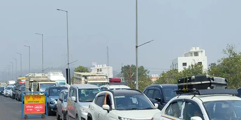 उत्तराखंड की स्वच्छ पहचान पर ट्रैफिक का साया