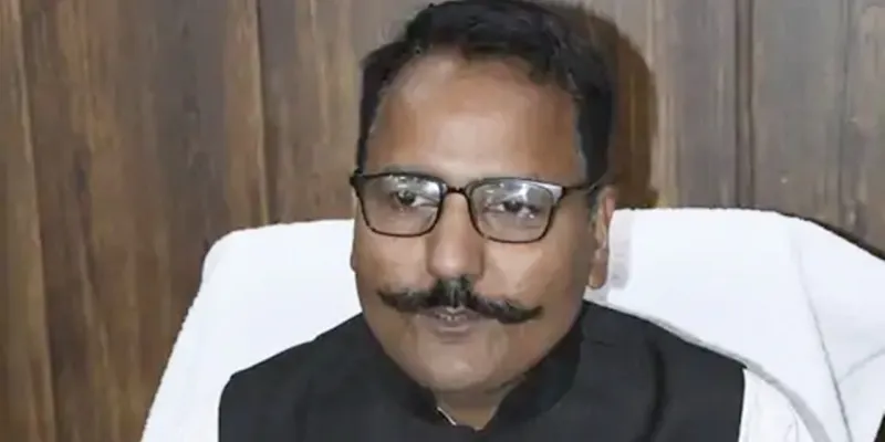 Uttarakhand News: नैनीताल में डीएम की बड़ी कार्रवाई, भूमि उपयोग नियमों के उल्लंघन पर कई भूखंड सरकार में निहित
