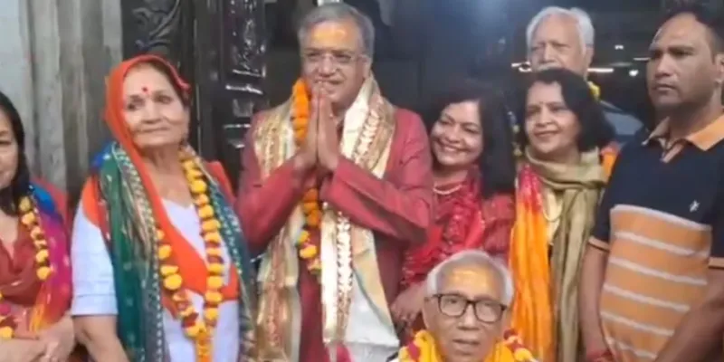 अपने गृह जनपद आगरा पहुंचे EC ज्ञानेश कुमार,  महादेव के दर्शन कर देश के मतदाताओं को दिया यह बेहद जरूरी संदेश