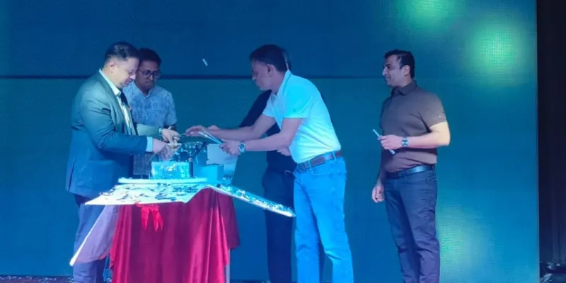 बरेली में दिखा स्पाइन सर्जरी का भविष्य!  इलाज की दो नई तकनीकें लॉन्च, वायरलेस 4के सर्जिकल कैमरे से बढ़ीं उम्मीदें