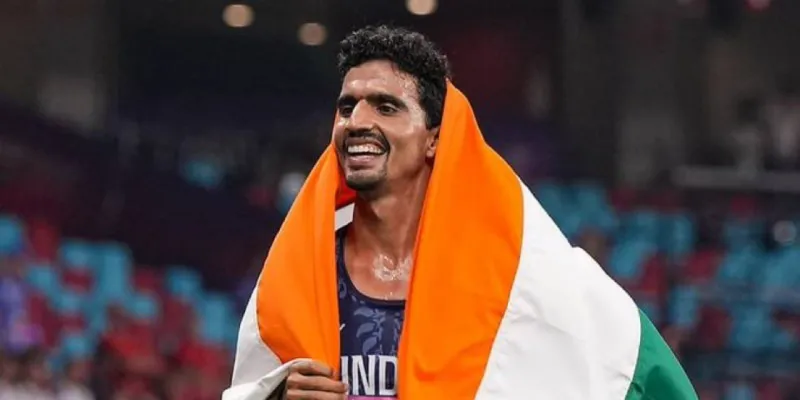 Who is Gulveer Singh? यूपी का वो शेर जिसने सेना में भर्ती के लिए शुरू की थी दौड़, अब CWG 2026 में सिल्वर जीतकर रचा इतिहास